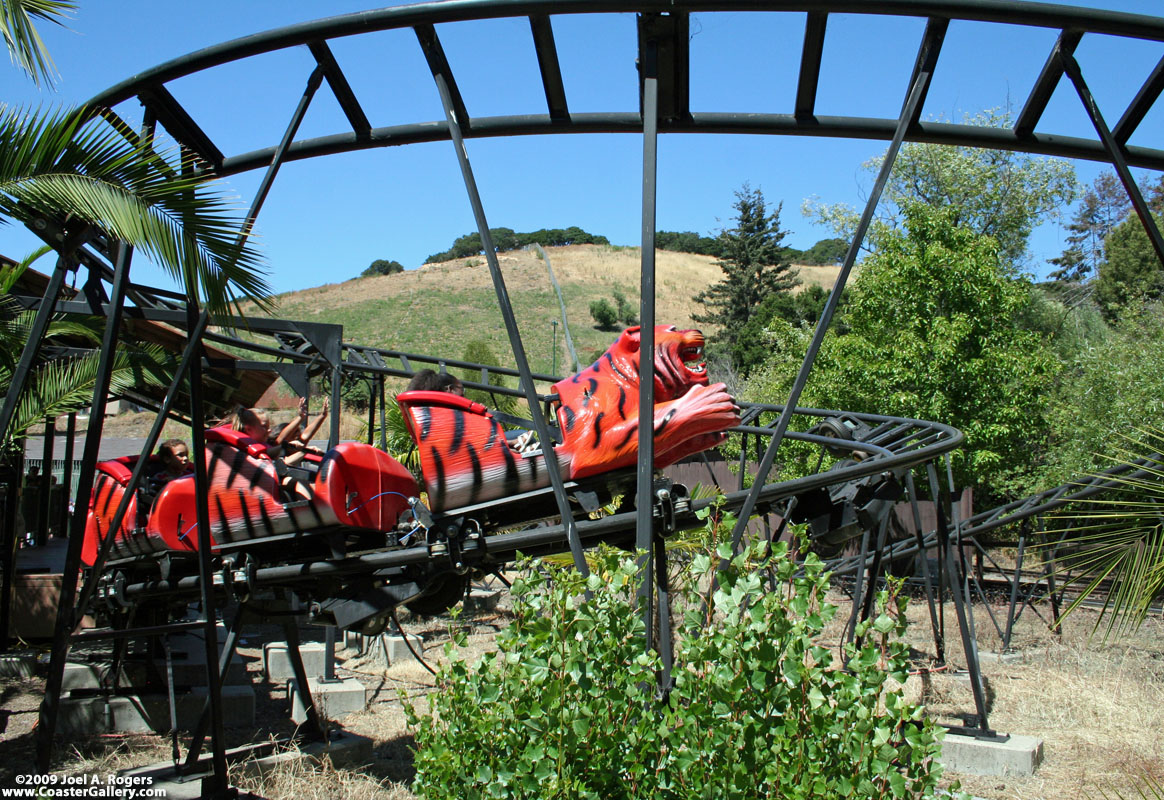 Circular lift hill on the Tiger Express coaster in Oakland