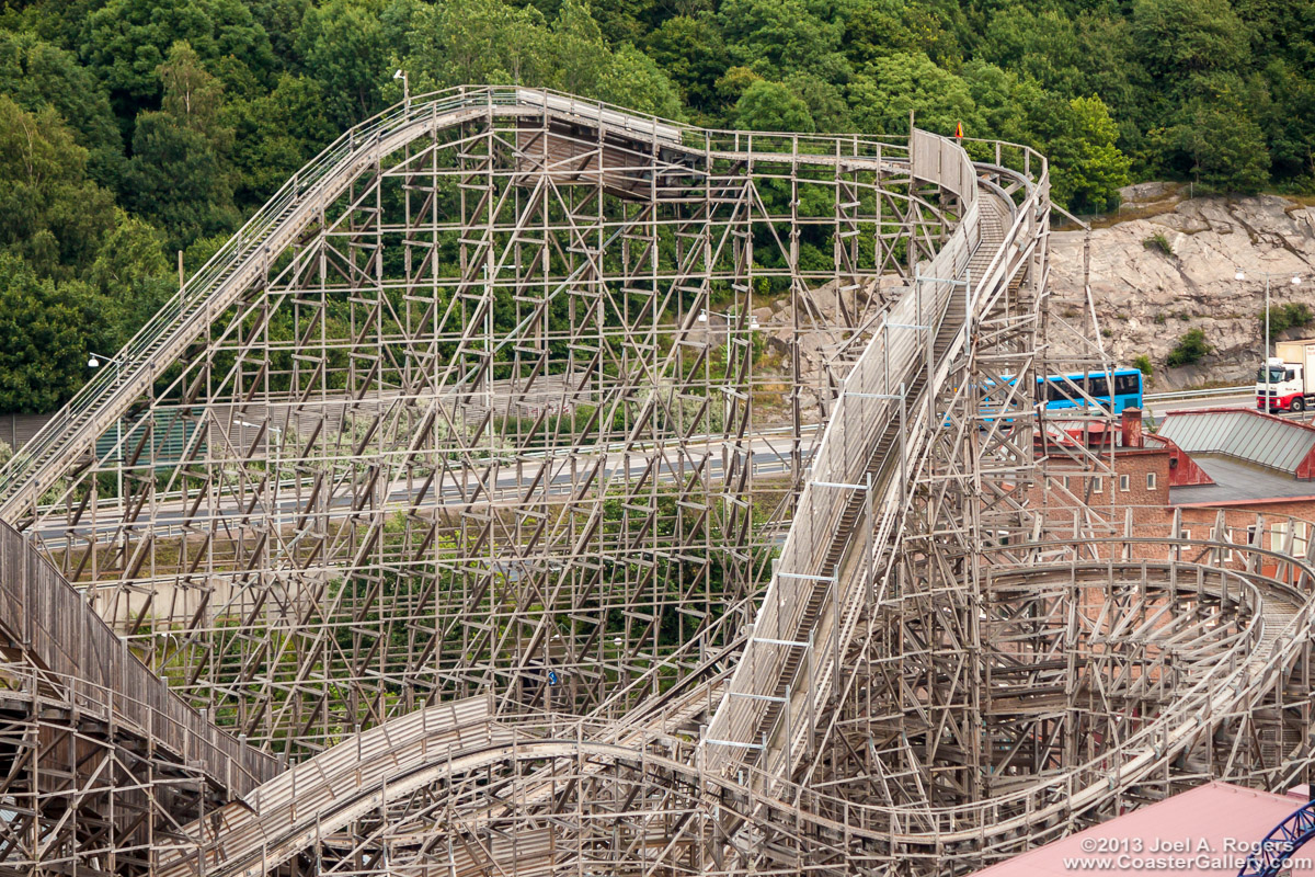 Lift hill of the Balder wooden roller coaster