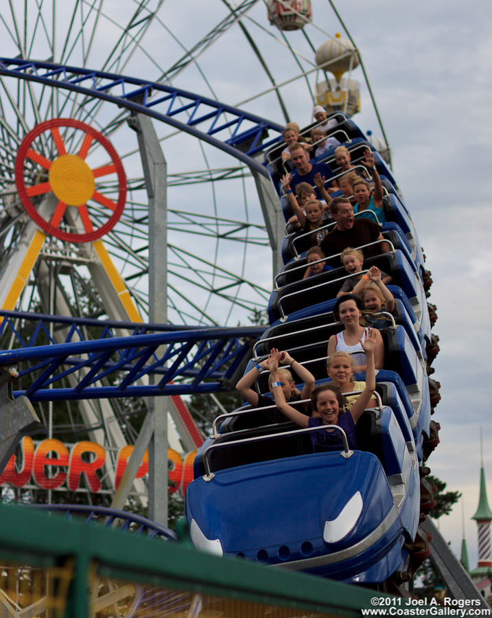 Roller Coaster pictures by Joel A. Rogers - Vuoristorata kuvia Joel A. Rogers