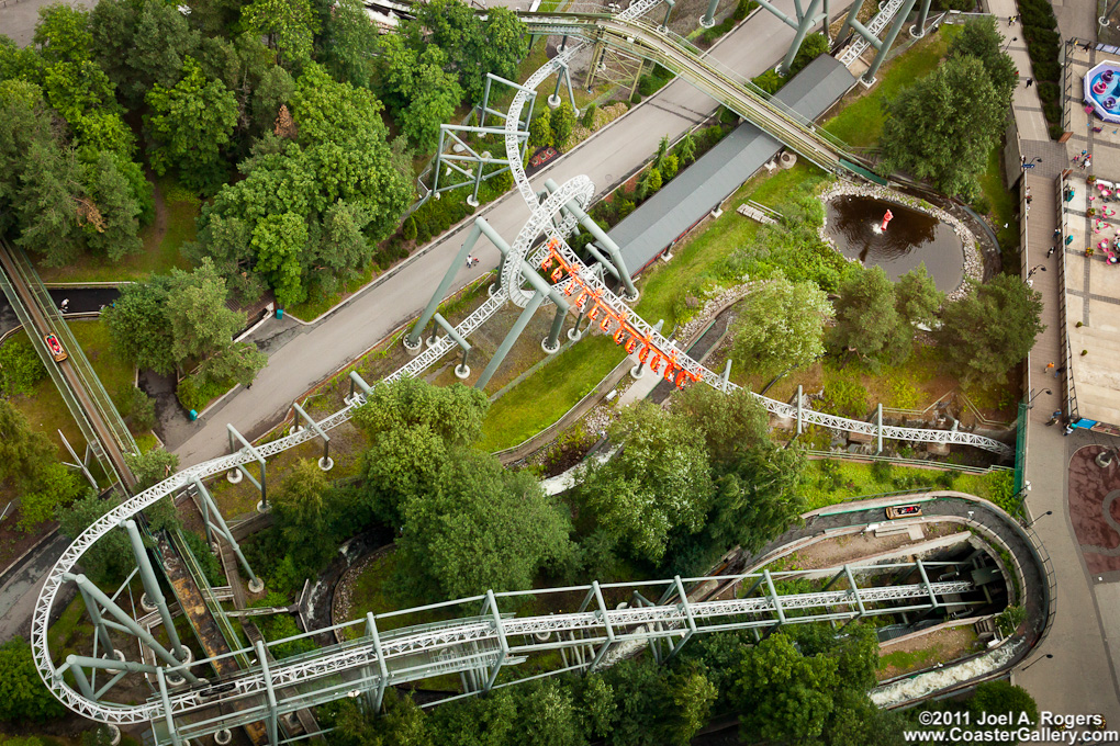 Looking down on the Tornado roller coaster in Finland. 
Katse alas Tornado vuoristoradalla vuonna Suomessa