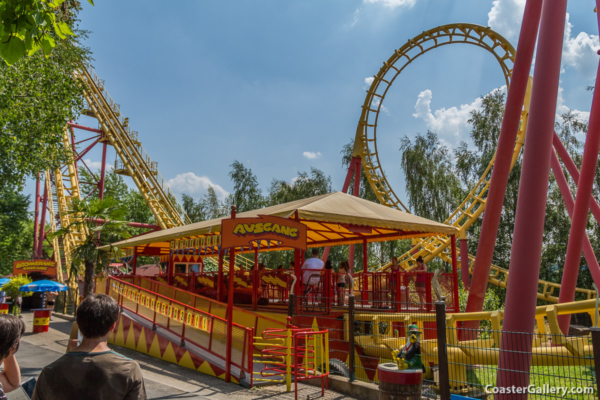 Boomerang roller coaster in southern Germany - Boomerang Achterbahn im Süden von Deutschland
