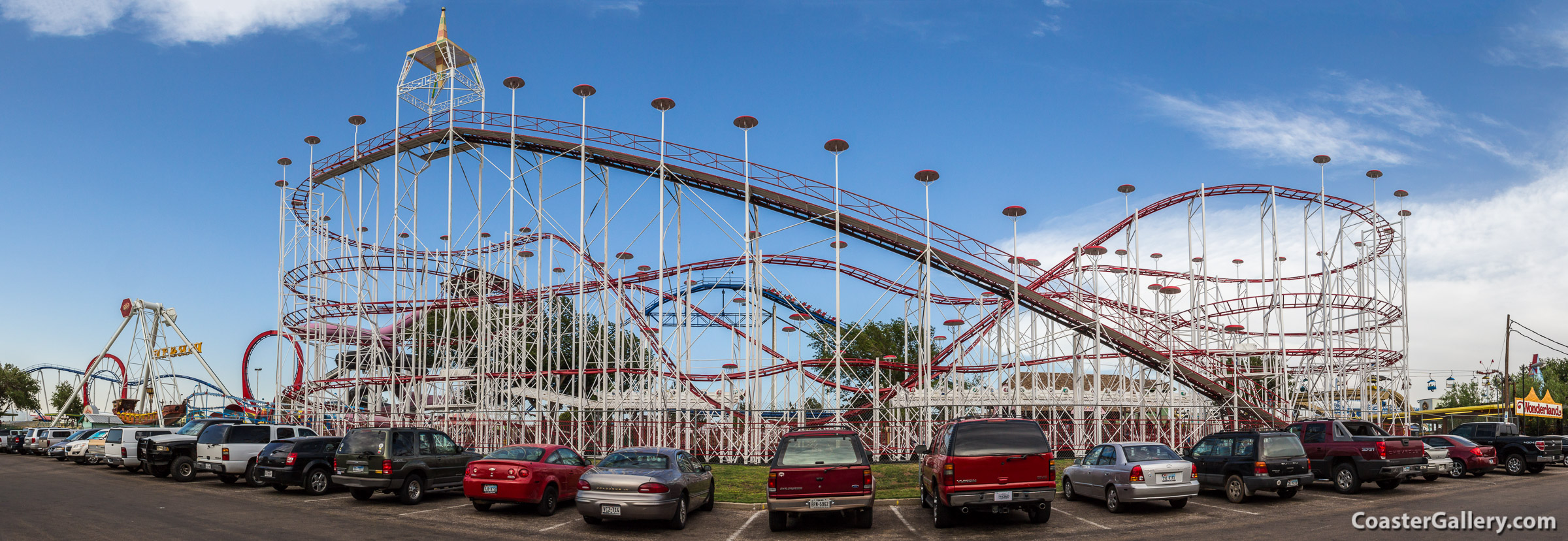 Panorama picture of the Mouse Trap Coaster at Wonderland Park