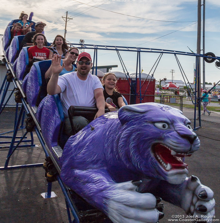 People riding the Tiger Terror on Route 66