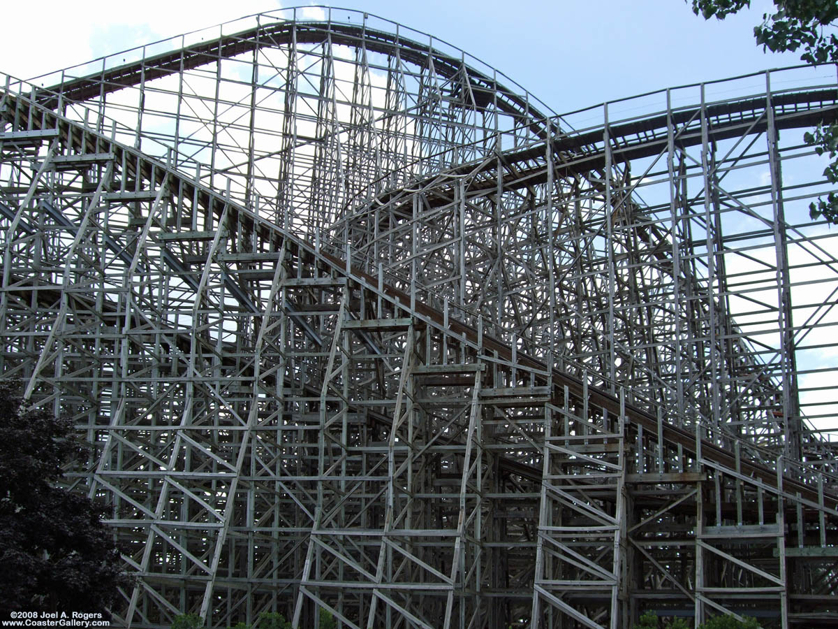 Mean Streak roller coaster by Summers and Dinn