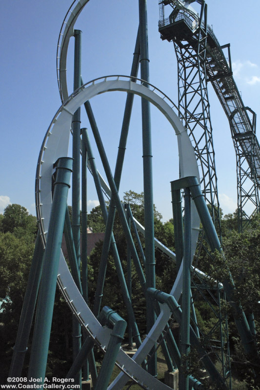The world's tallest inverted coaster