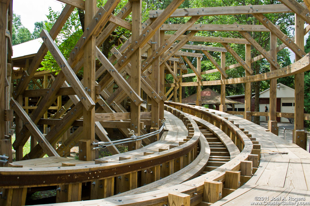 Flying Turns roller coaster