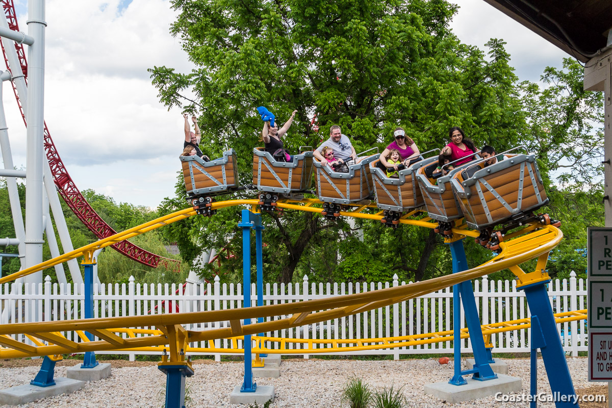 Cocoa Cruiser kiddie coaster at Hersheypark