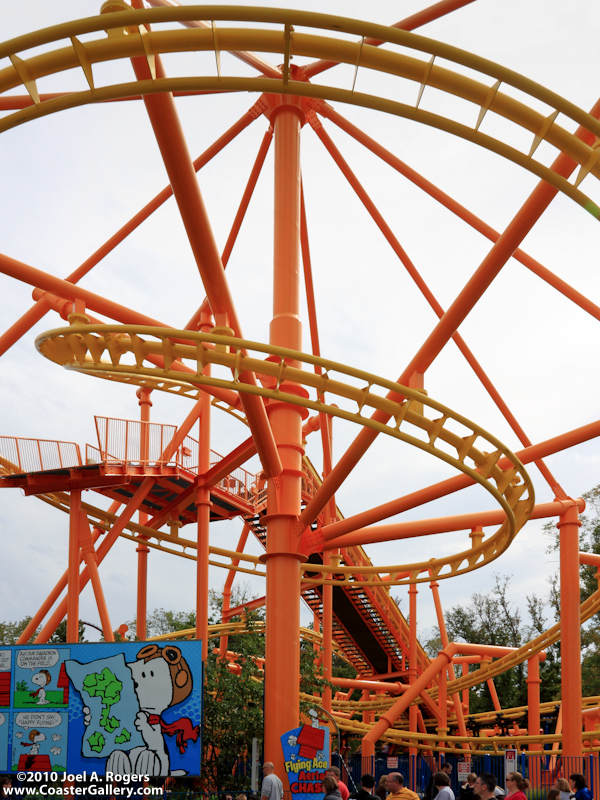 Flying Ace Aerial Chase - Rugrats Runaway Reptar at Planet Snoopy