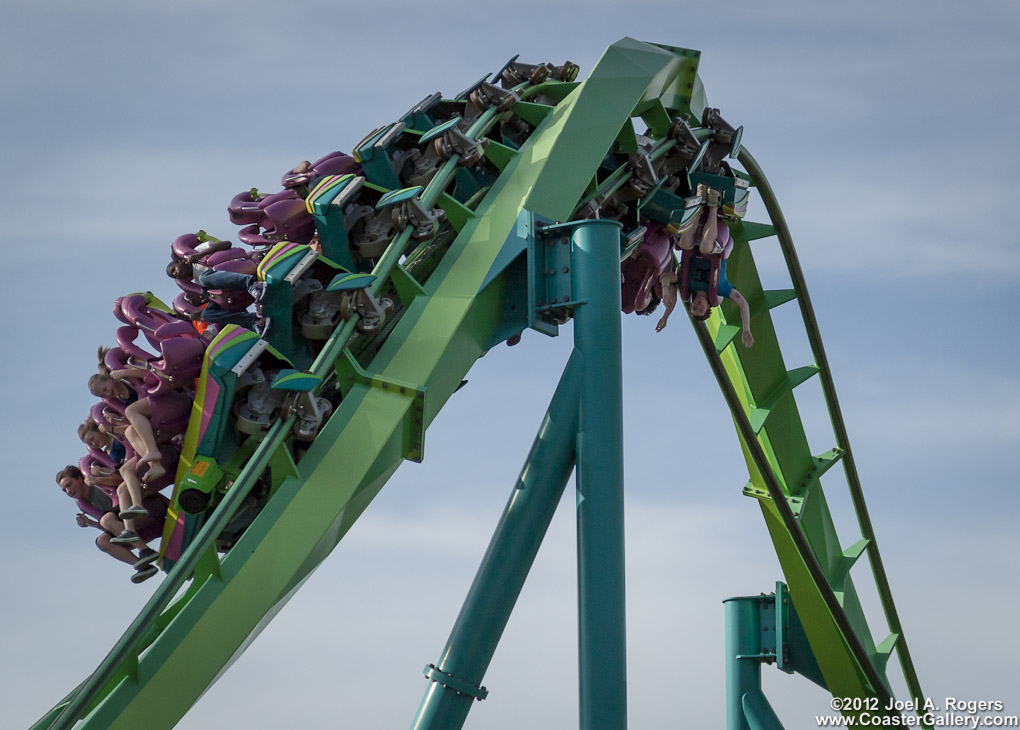 Floorless roller coaster going upside down