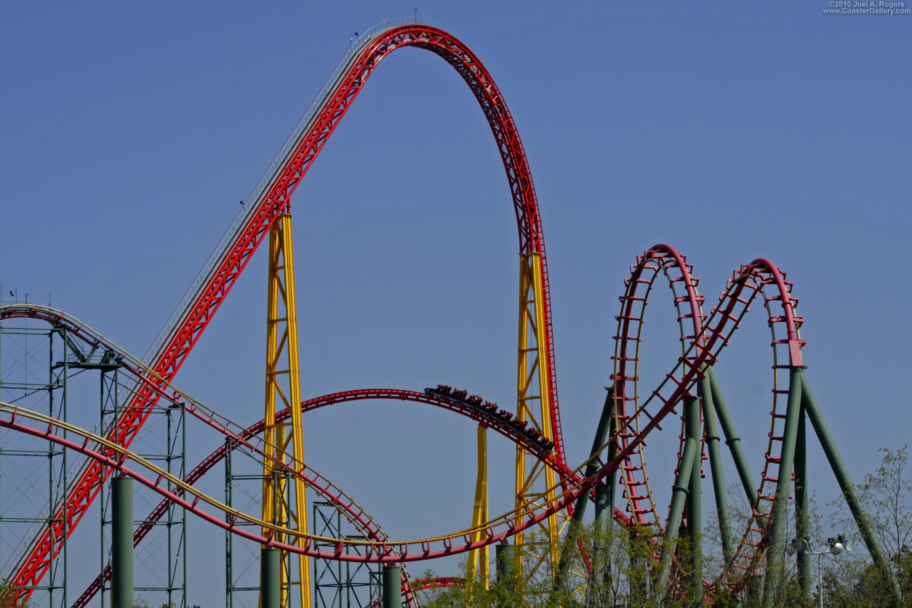 Pictures of the Intimidator 305 roller coaster