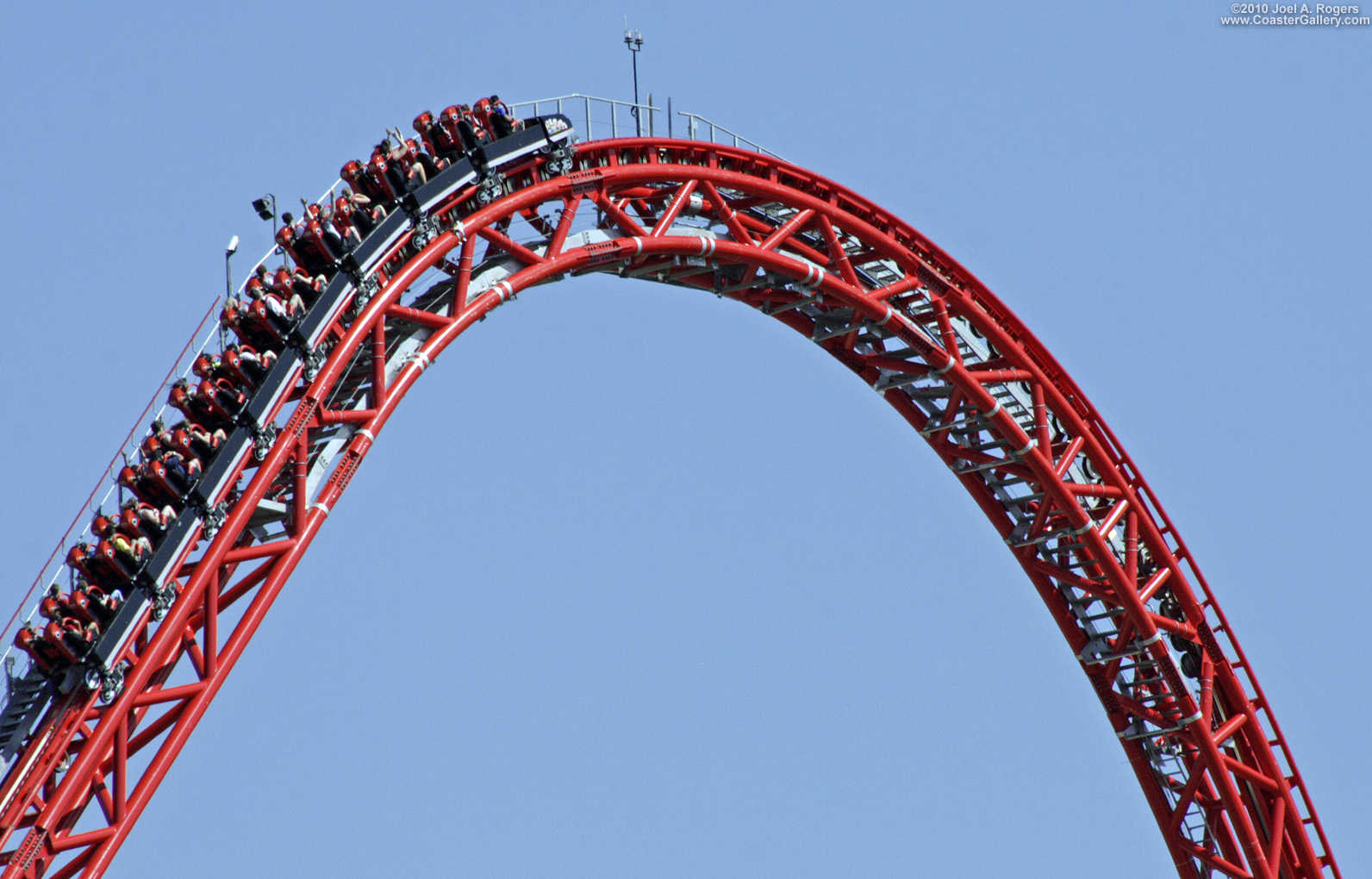 Close-up of the lift hill on Intimidator 305