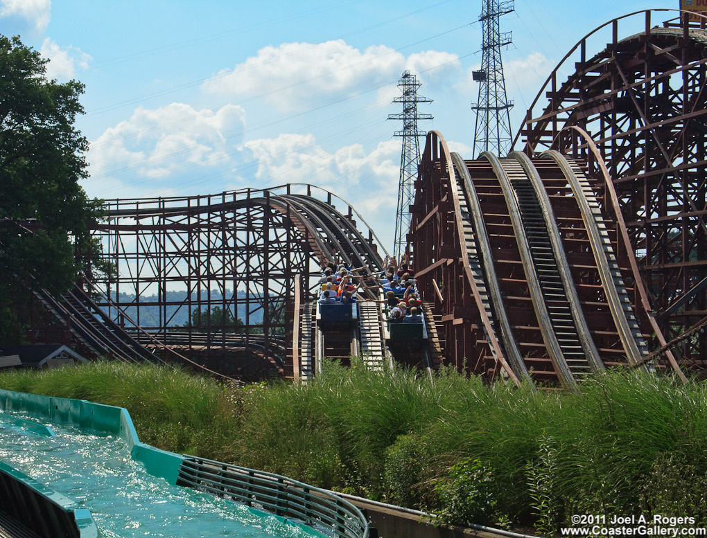 Racer roller coaster in Kennywood Park