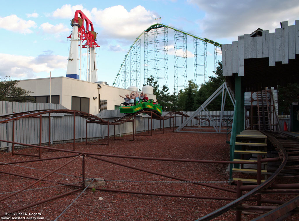 Mild Thing junior roller coaster in Valleyfair!