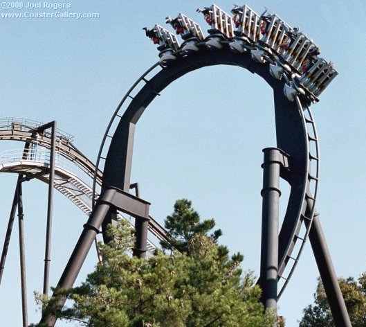 Top Gun roller coaster in California