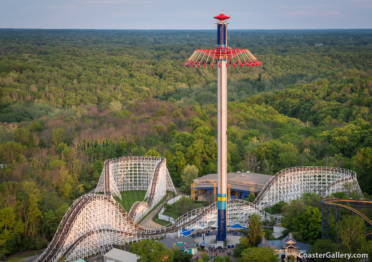 WindSeeker swing rides by Mondial