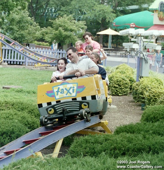 The Great Pumpkin Coaster, formerly the Scooby Zoom roller coaster