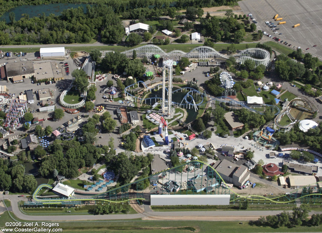 Aerial views of Valleyfair!