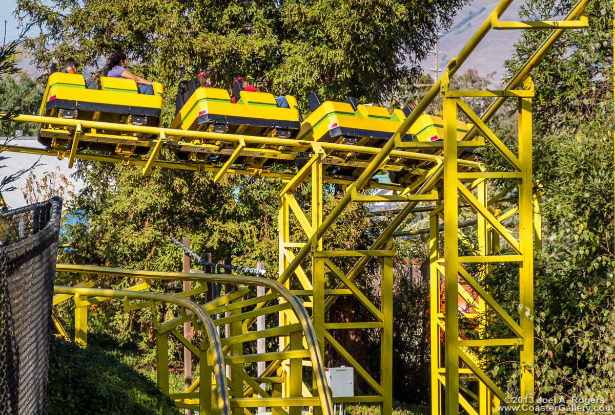 Roller coaster equipment