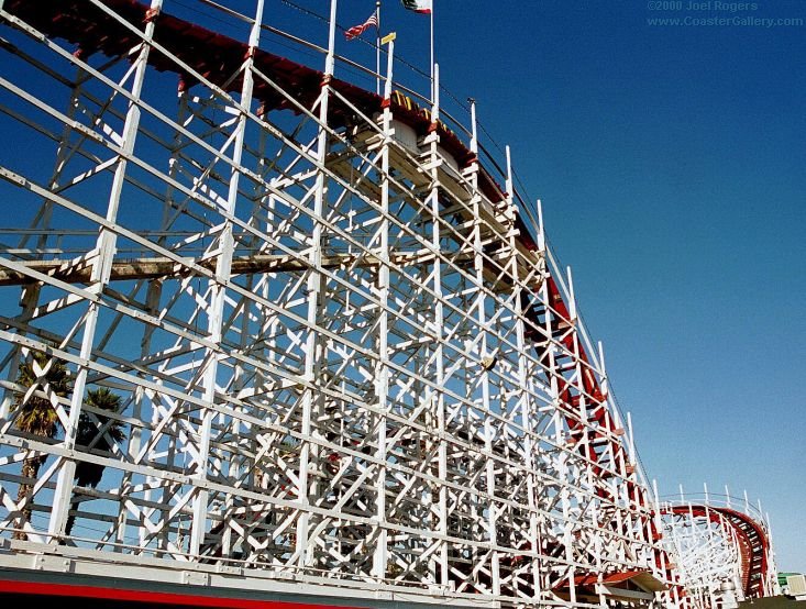 Giant Dipper roller coaster