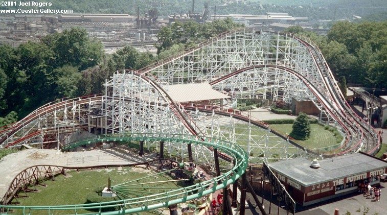 Aerial view of Thunderbolt at Phantom's Revenge