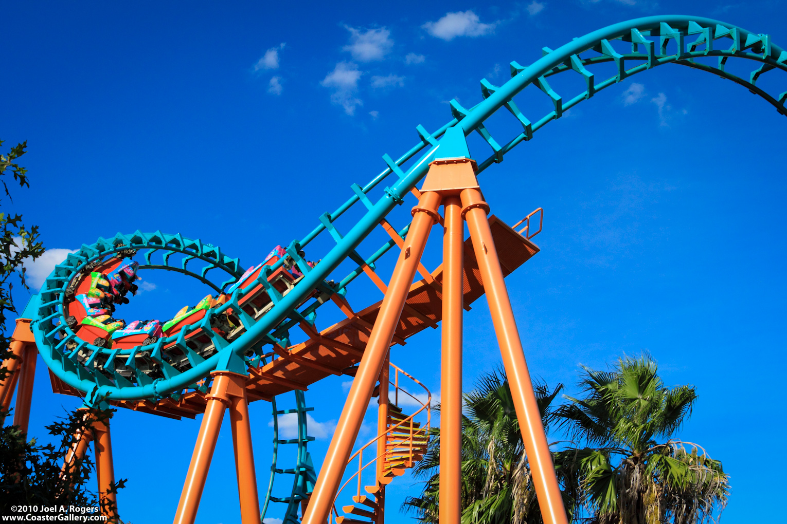 Rollercoaster going in a loop