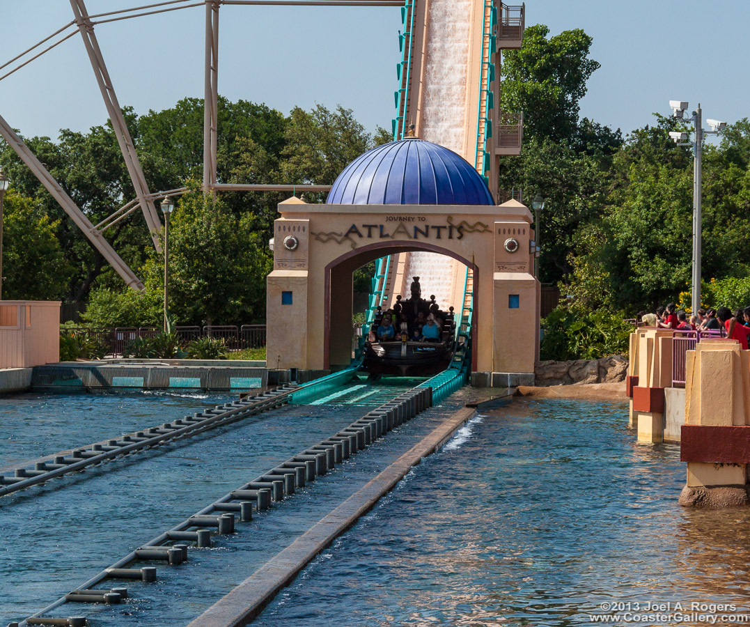 Journey to Atlantis water coaster