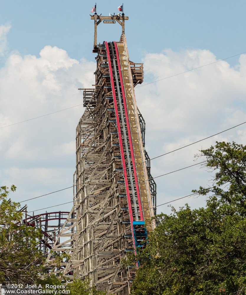 Lift hill on the New Texas Giant coaster