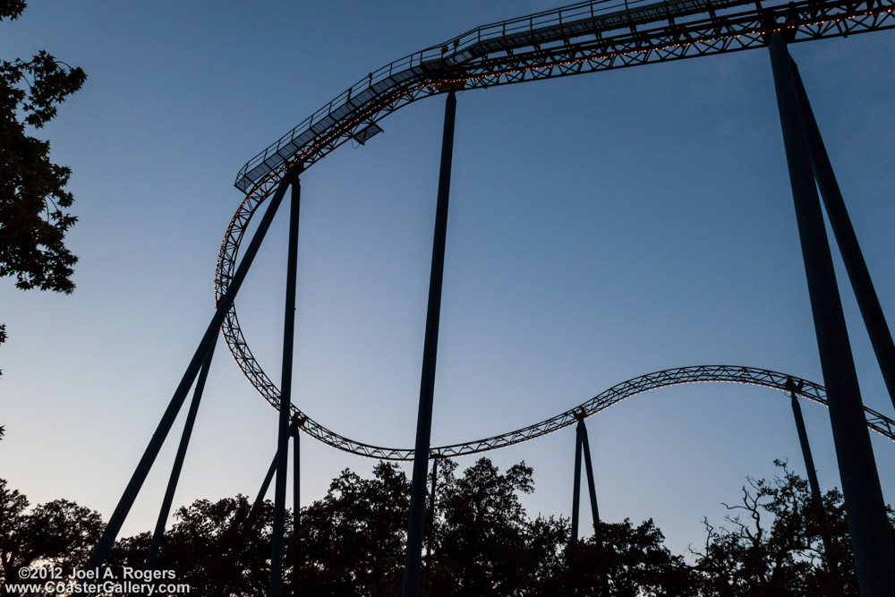 Roller coaster with lights