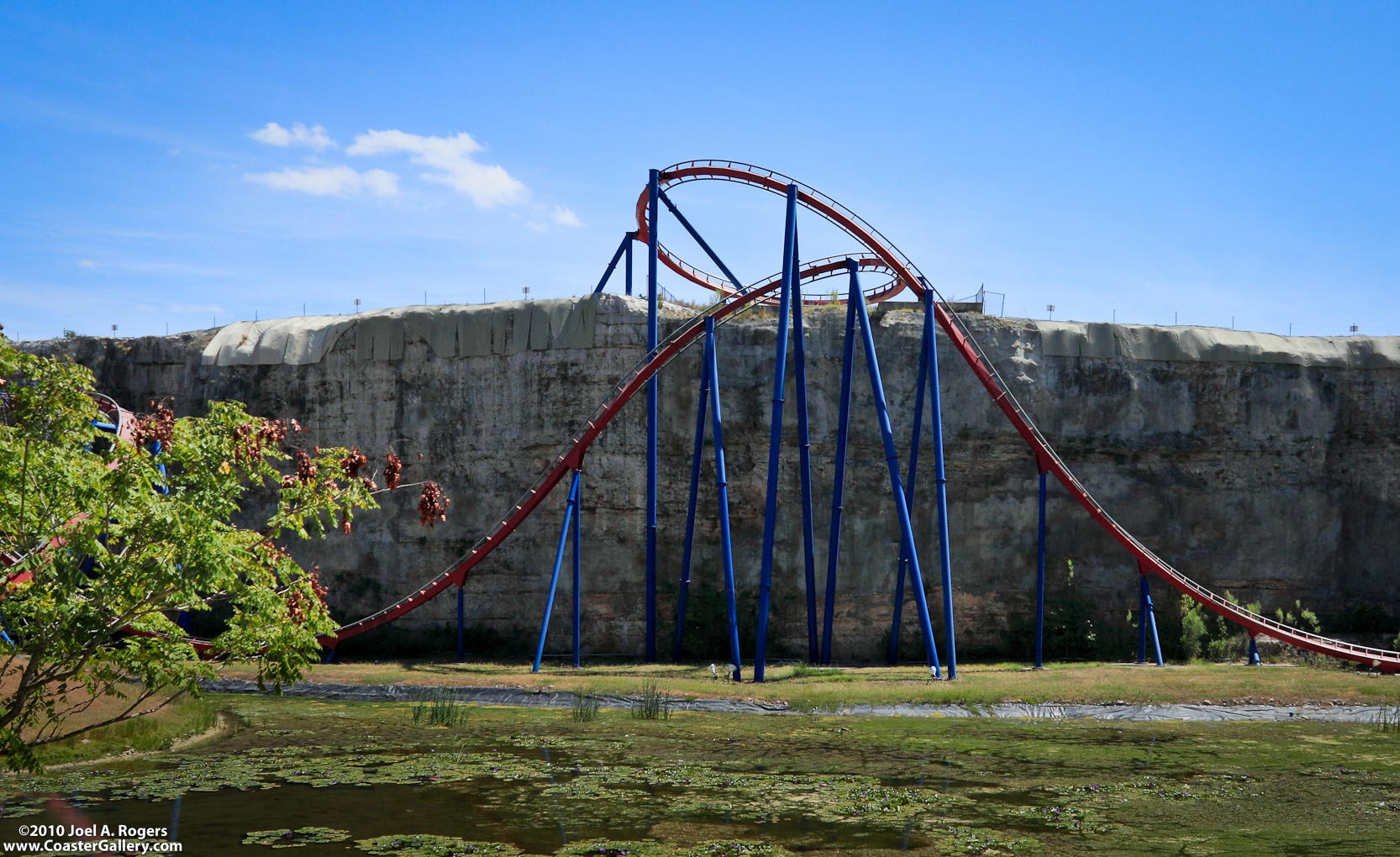 Fiesta Texas cliff wall and B&M coaster