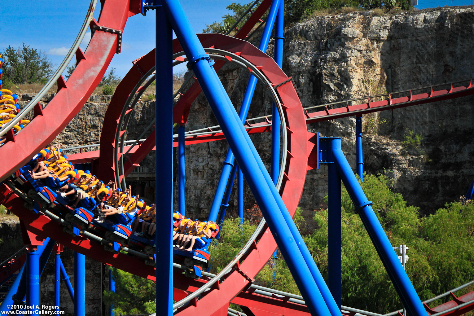 Superman Krypton Coaster by Bollinger and Mabillard