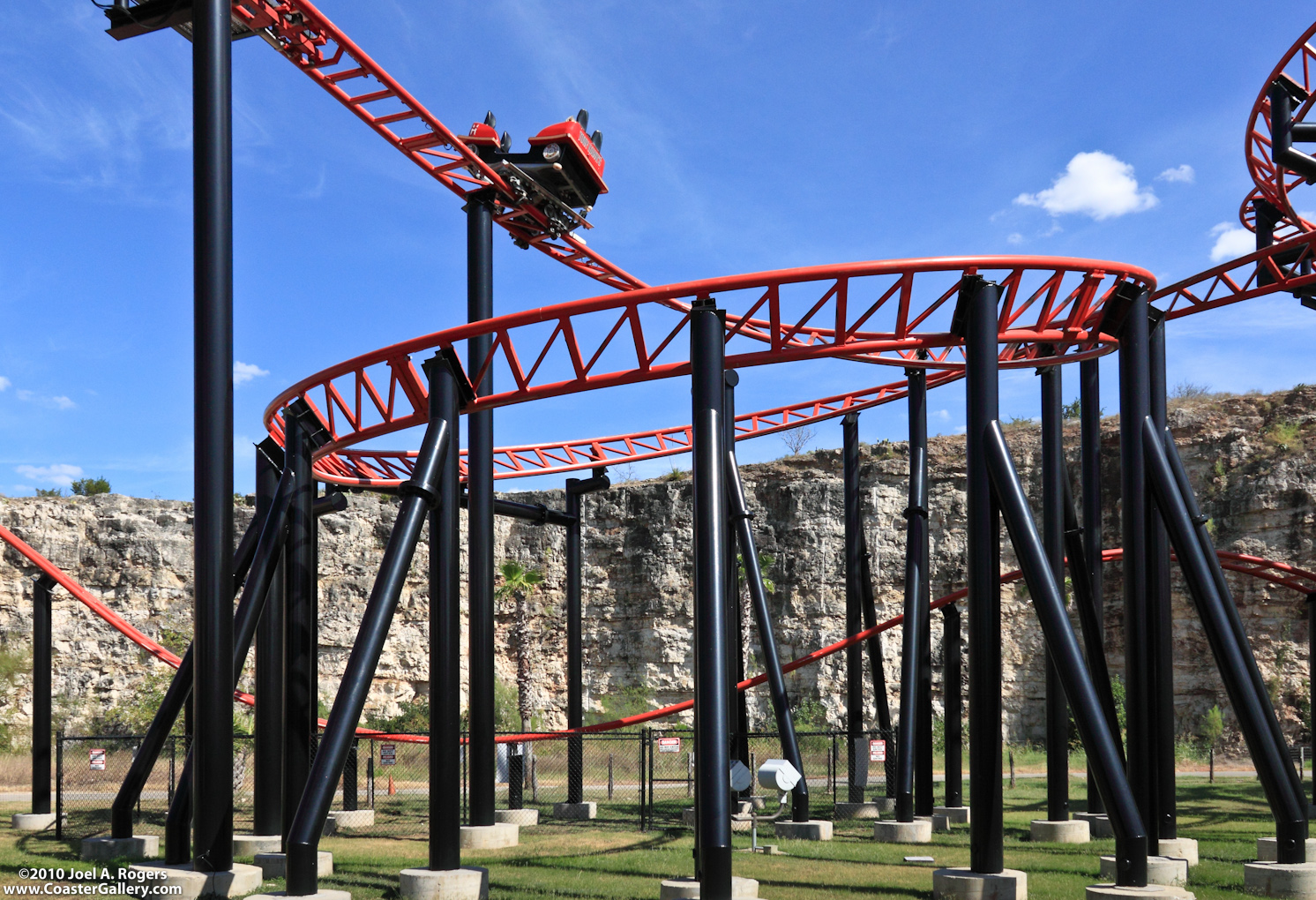 A tight turn on a coaster. The former Big Spin coaster, now called Pandemonium.