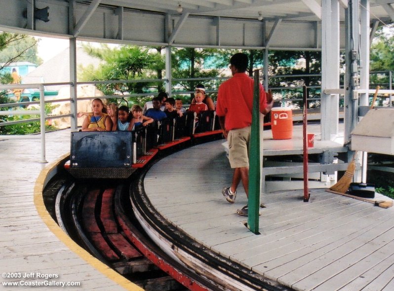 Sea Dragon loading platform and hand brakes