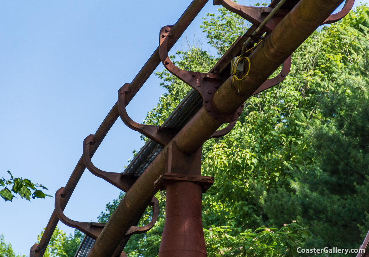 How to build a modern steel looping roller coaster