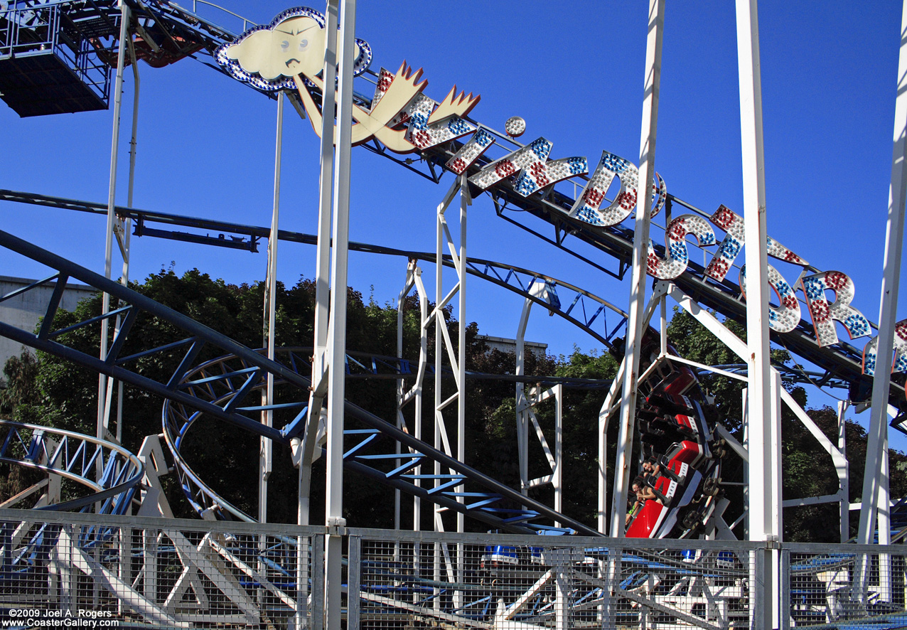  Windstorm roller coaster in Seattle, Washington