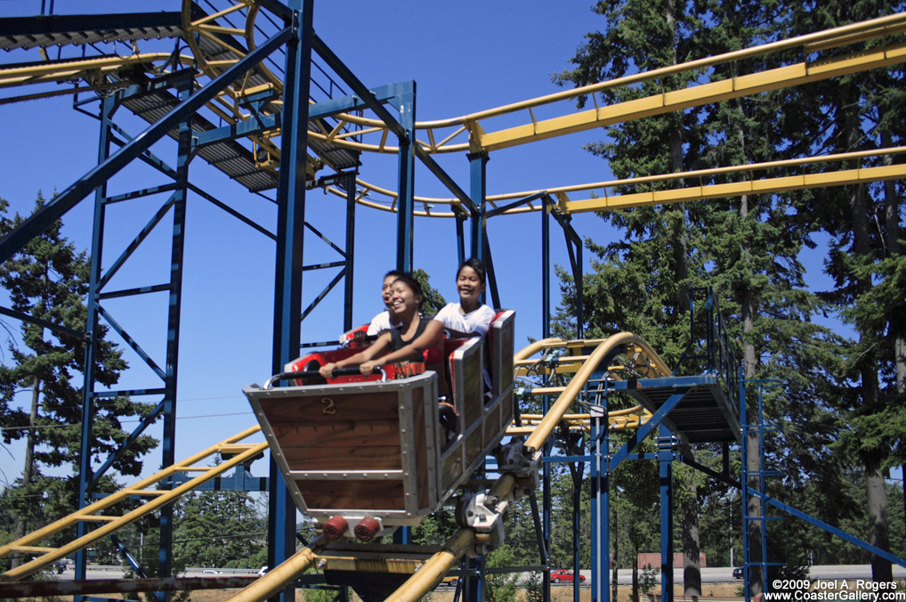 Wild Mouse coaster near Seattle