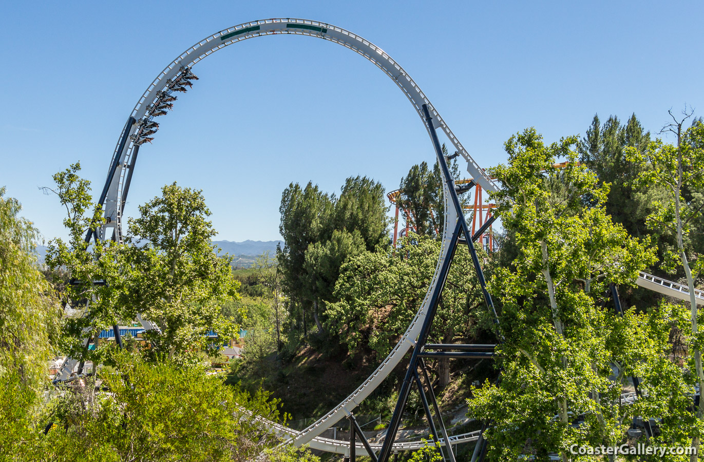 Log Jammer at Six Flags Magic Mountain was replaced by Full Throttle