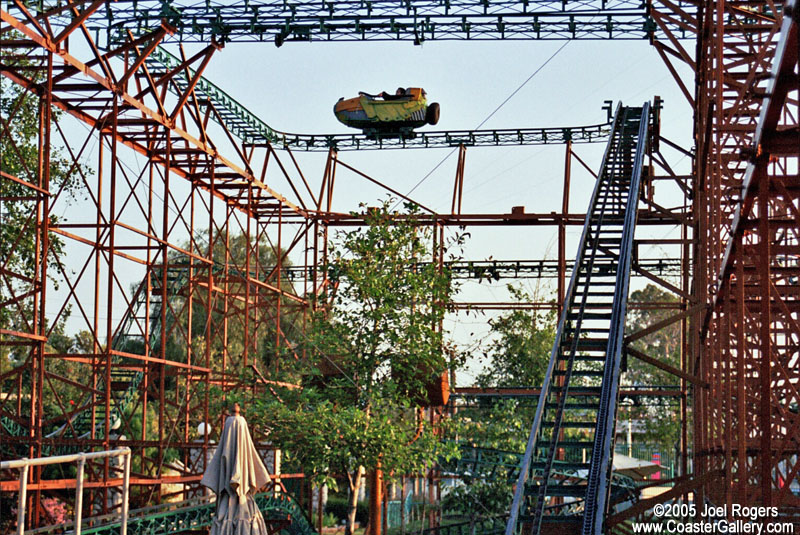 Wild Mouse roller coaster