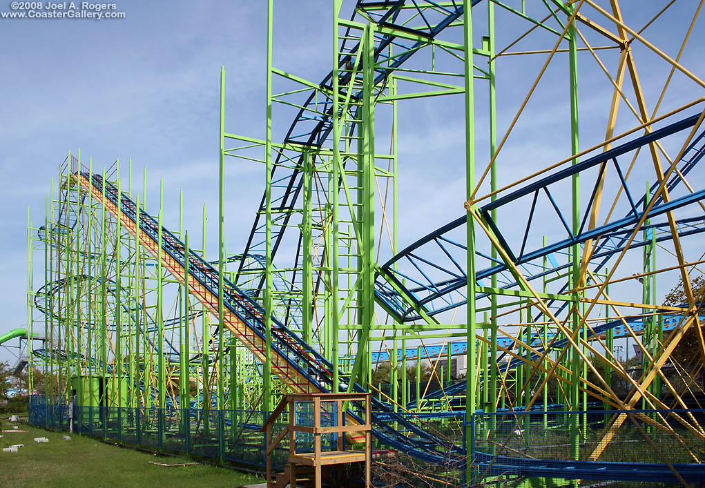 Wildcat roller coaster at Jolly Roger amusement park