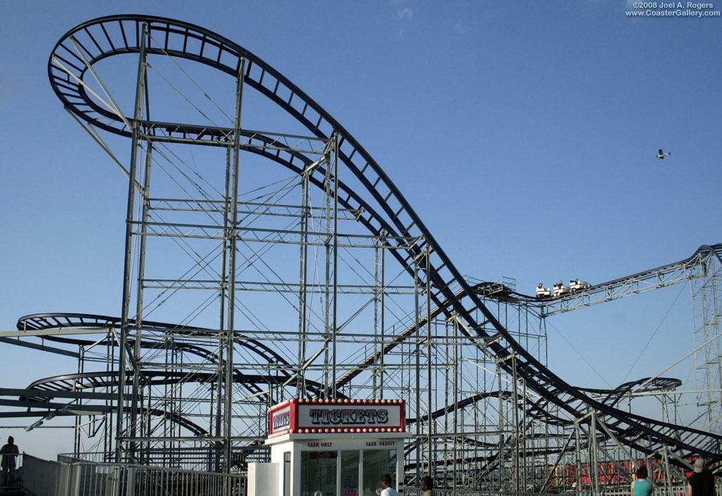 Roller coaster on the site of the Jet Star Schwarzkopf ride