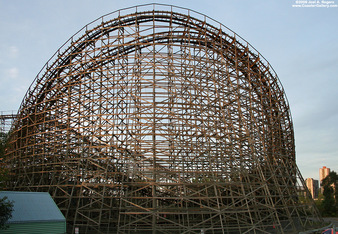 Dual tracked roller coaster with different profiles on each track!