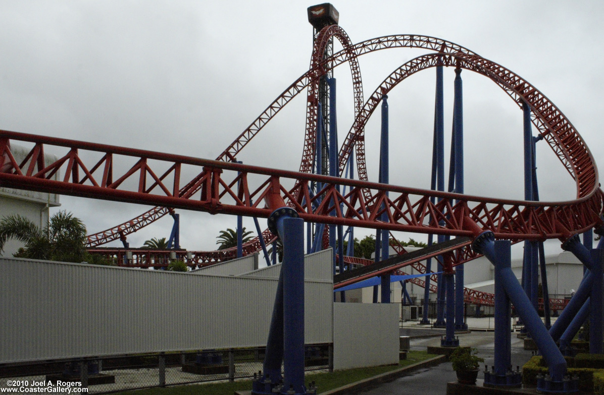 Superman Escape roller coaster