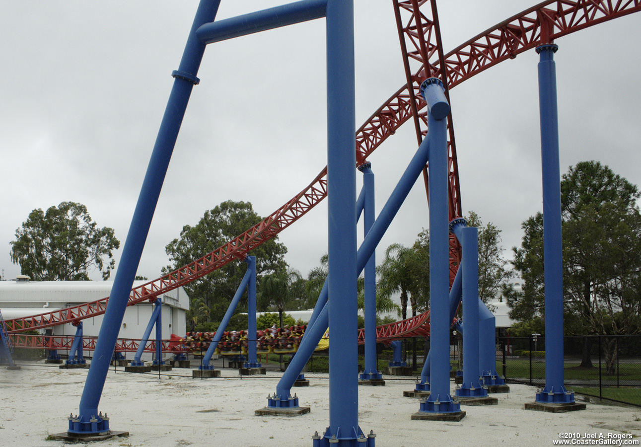 Superman Escape roller coaster