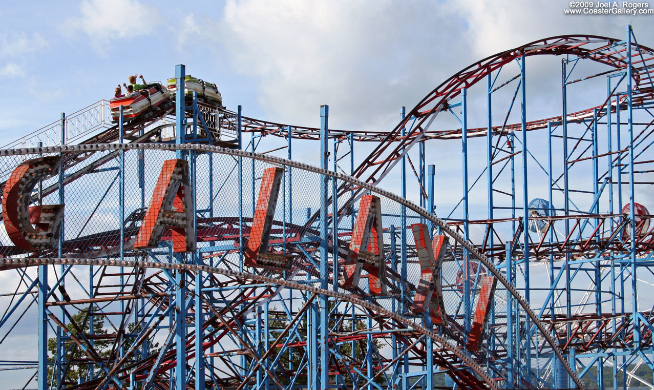 Galaxi roller coaster on Oneida Lake