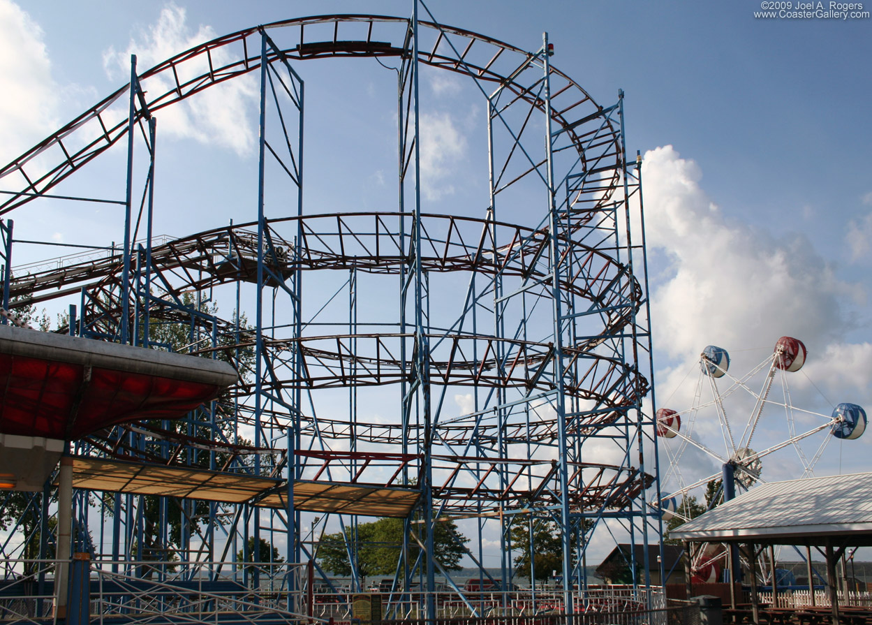 Amusement park on the Oneida Lake beach