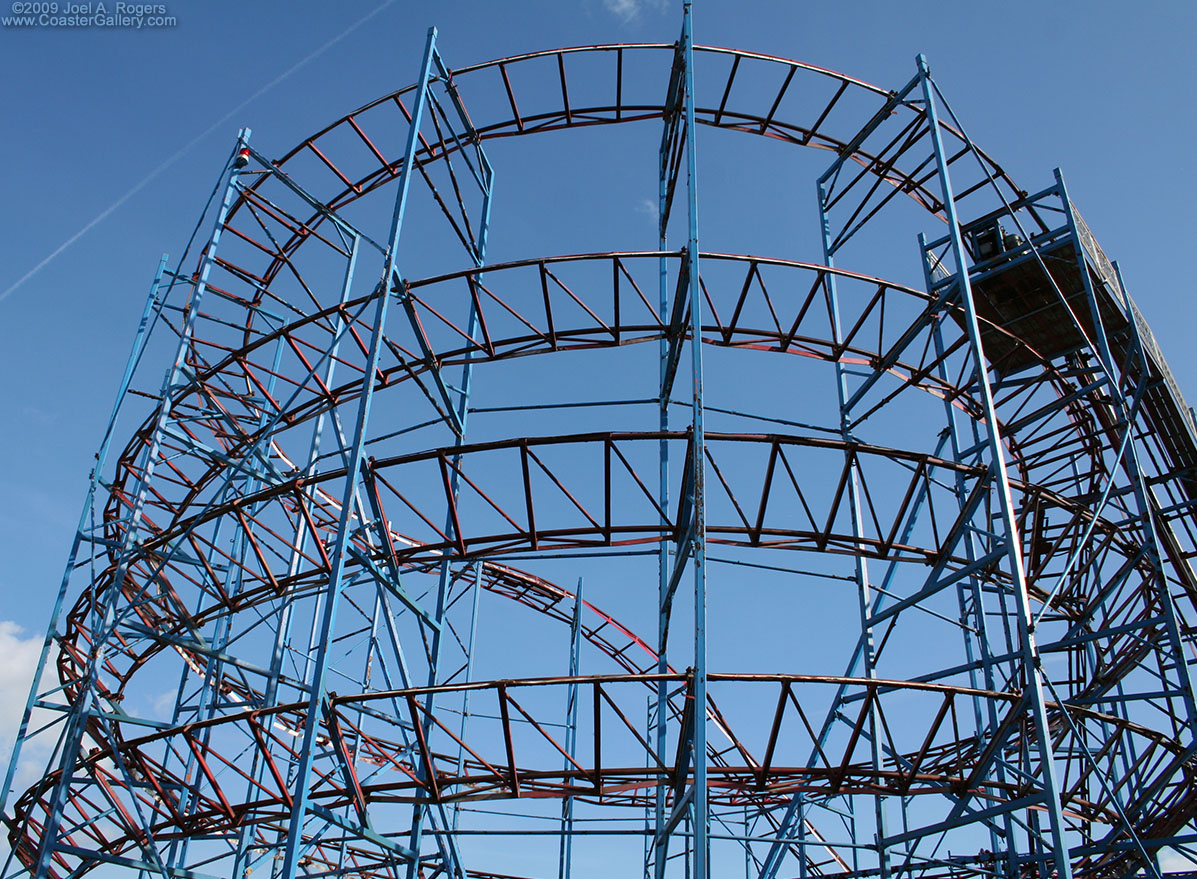 Amusement park on the Oneida Lake beach