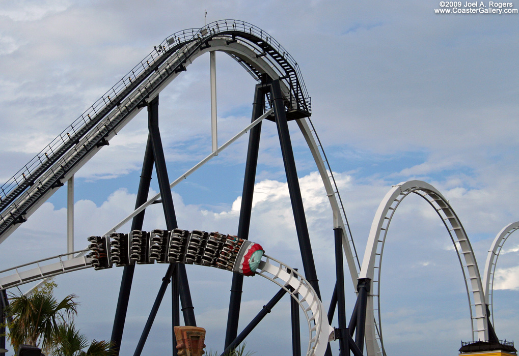 Roller coaster train that used to look like Led Zeppelin's blimp