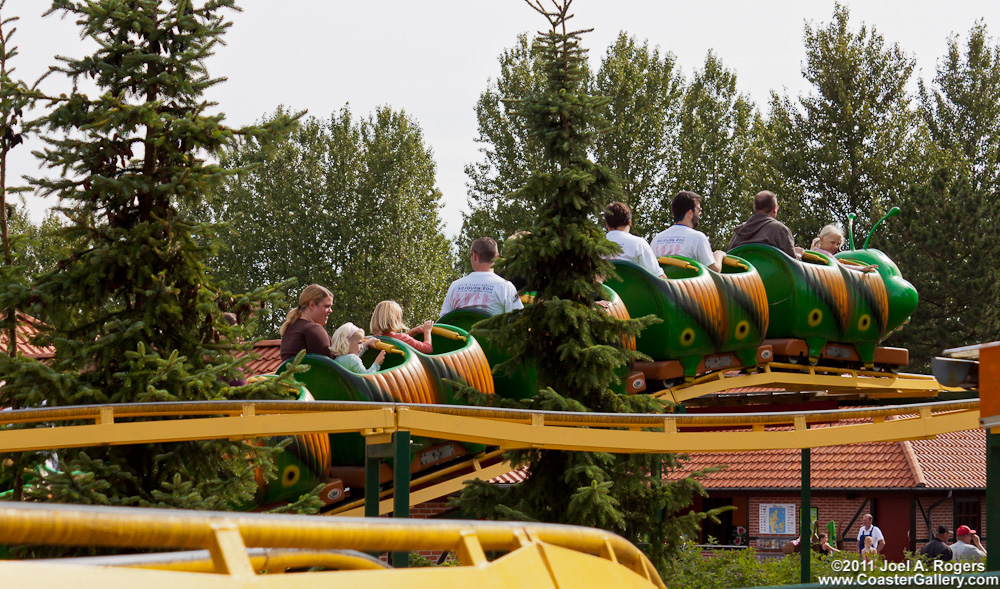 Karlo's Taxi - Wacky Worm at Djurs Sommerland