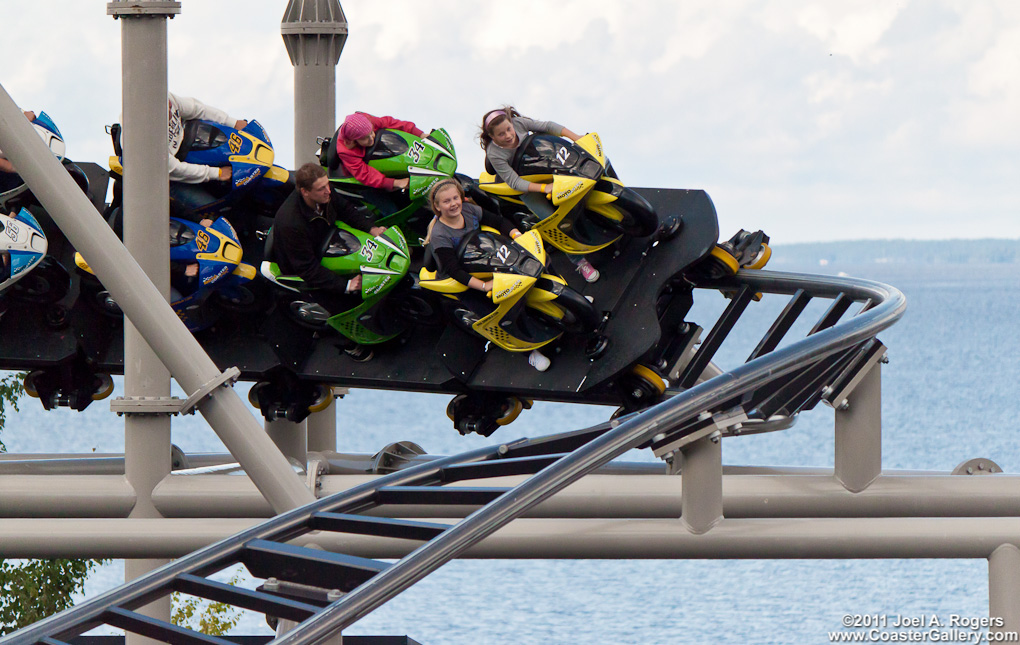 Amusement park ride manufacturer. Huvipuisto ratsastaa valmistaja.