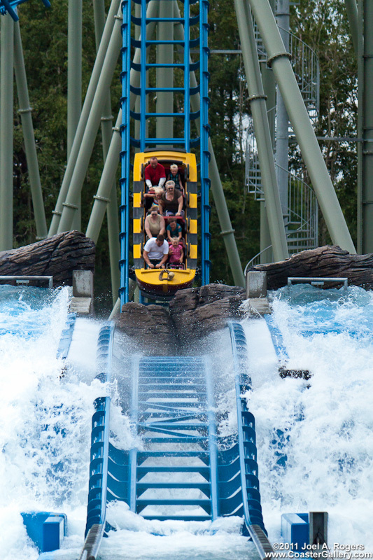 Information about the SuperSplash Water roller coaster built by Germany's Mack Company