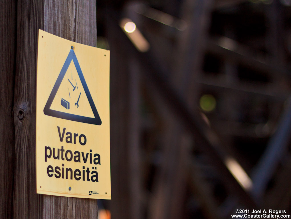 Varo putoavia esineita - Beware of falling objects